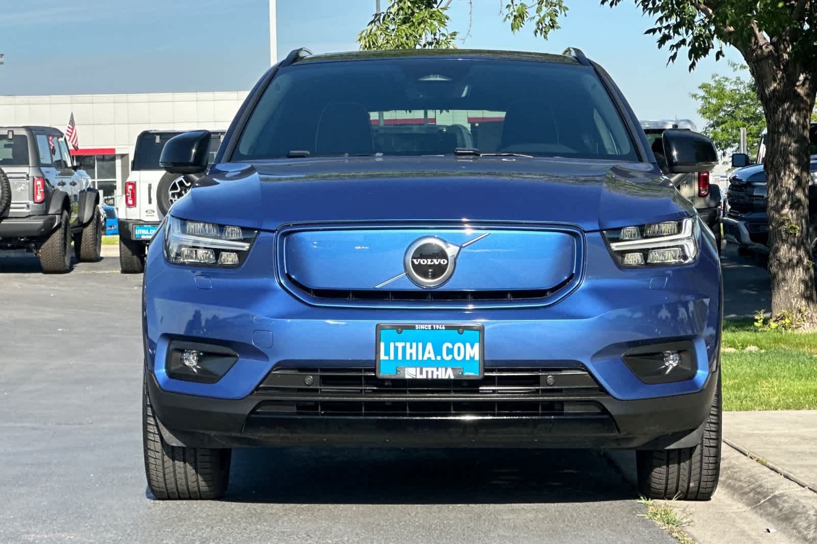Thumbnail: 2021 Volvo XC40 - 10