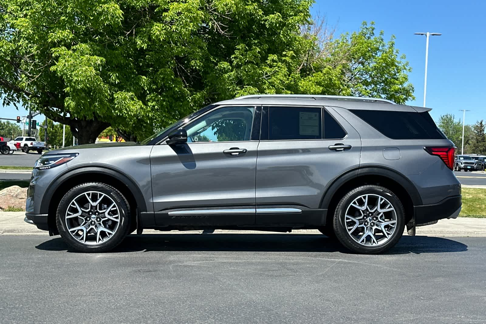 Thumbnail: 2025 Ford Explorer - 5