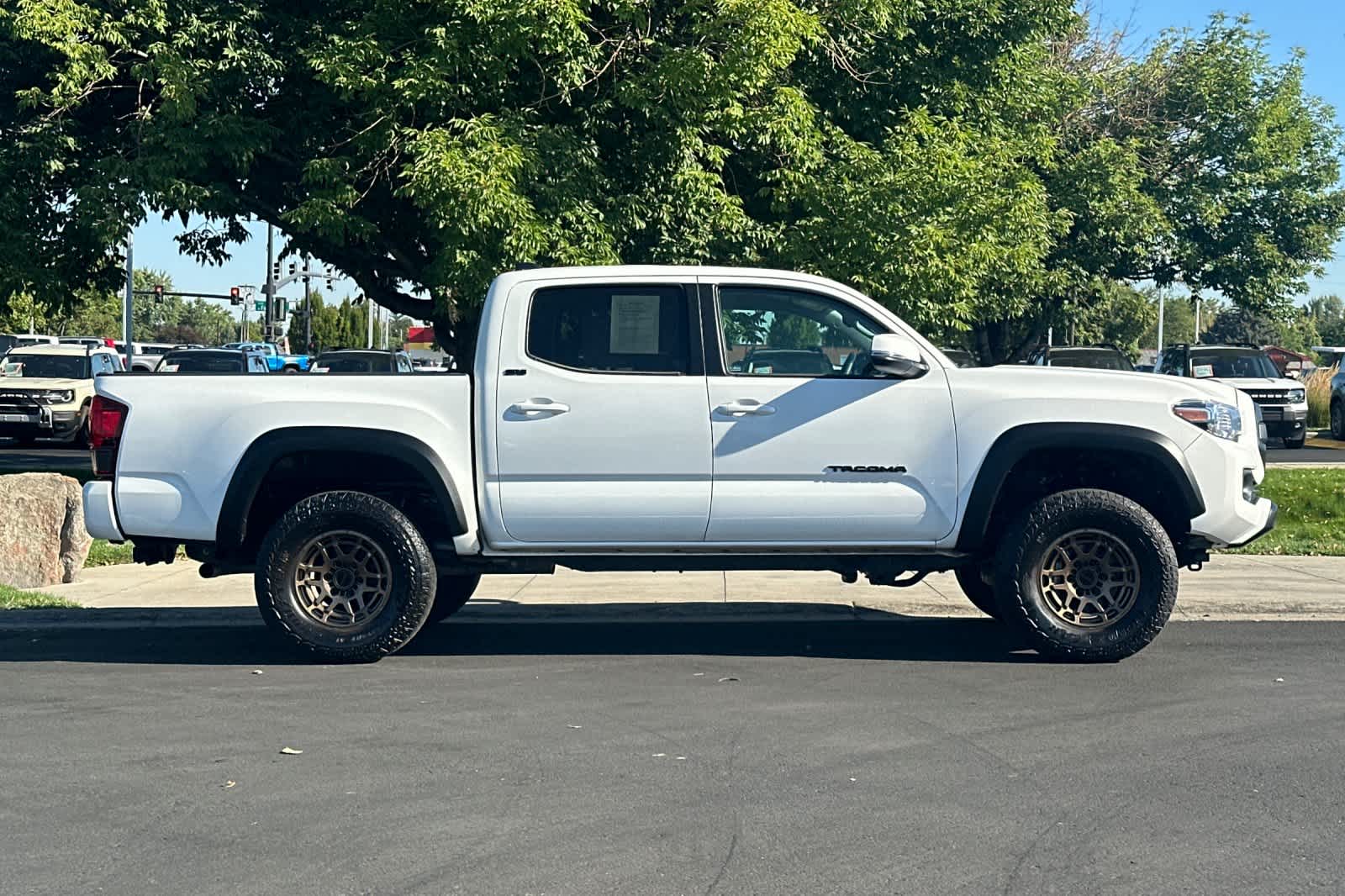 Thumbnail: 2023 Toyota Tacoma - 8