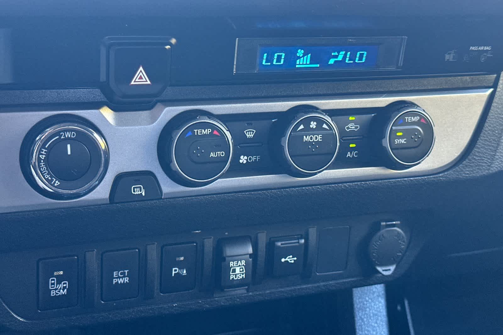 Thumbnail: 2023 Toyota Tacoma - 20