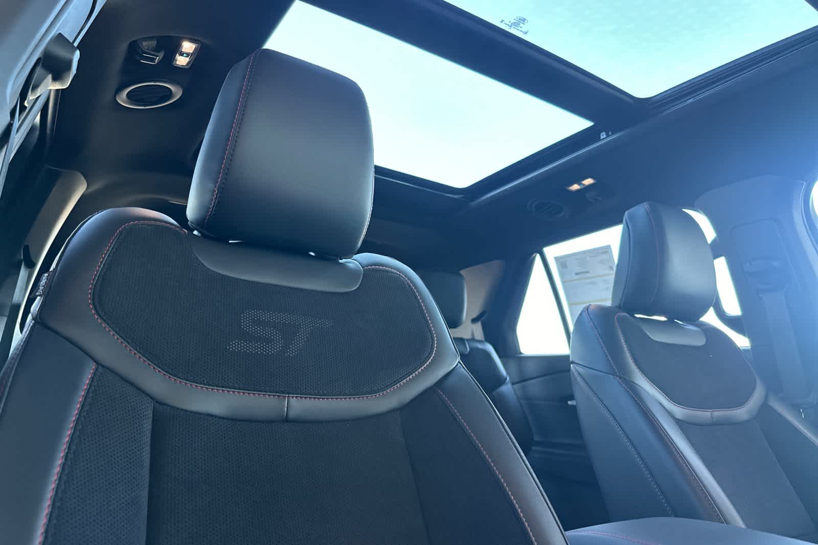 Thumbnail: 2025 Ford Explorer - 18