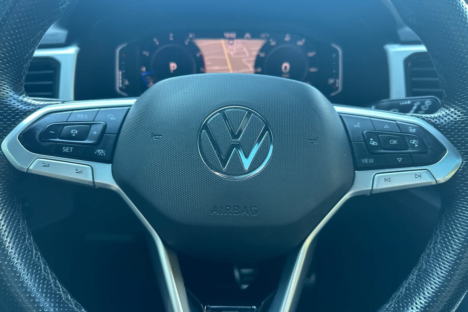 Thumbnail: 2022 Volkswagen Atlas - 23