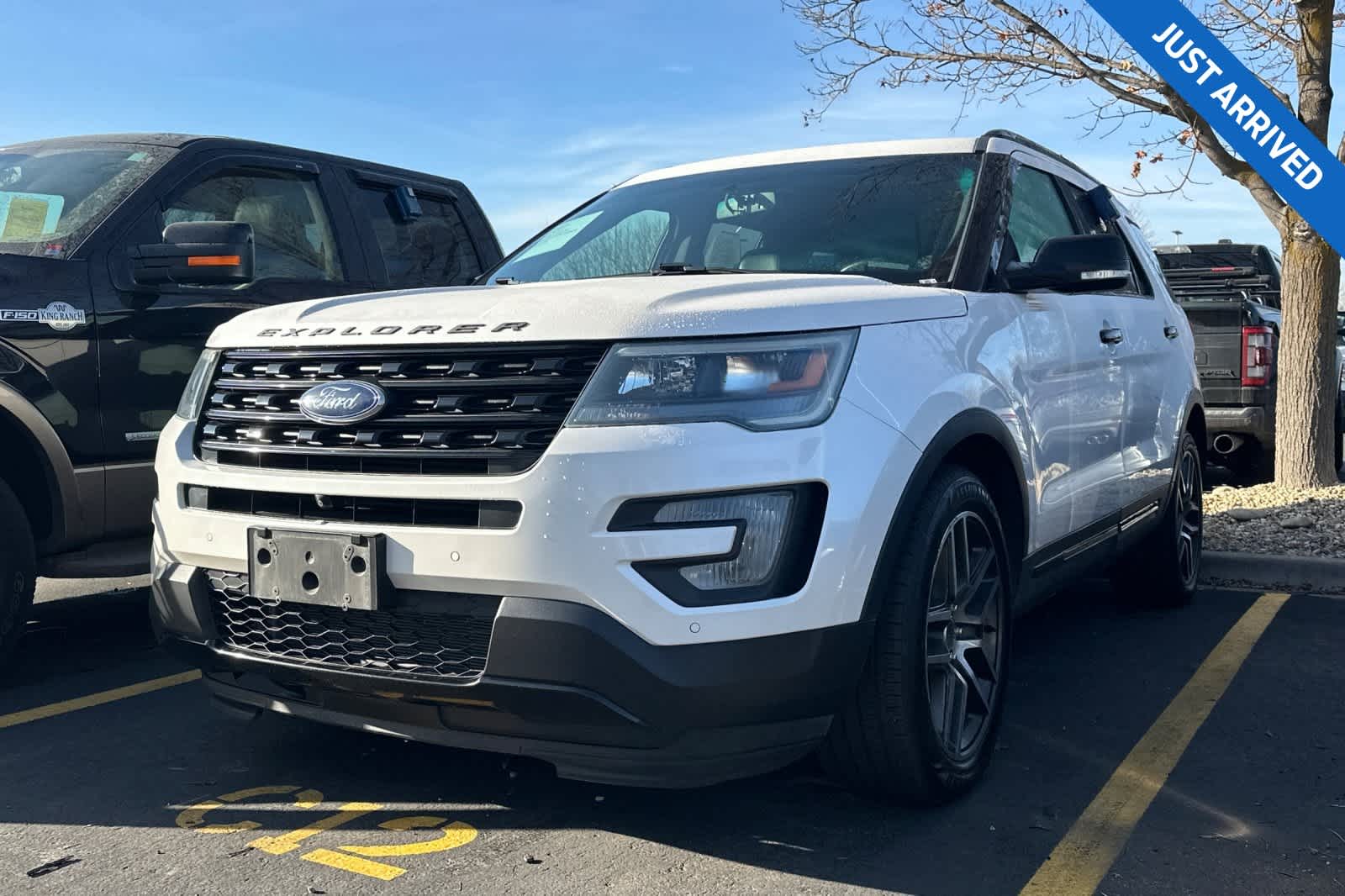 2016 Ford Explorer Sport's photo