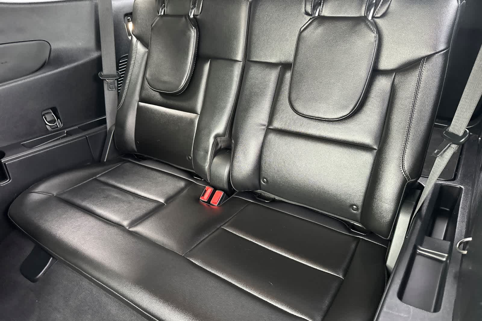 Thumbnail: 2022 Ford Explorer - 15