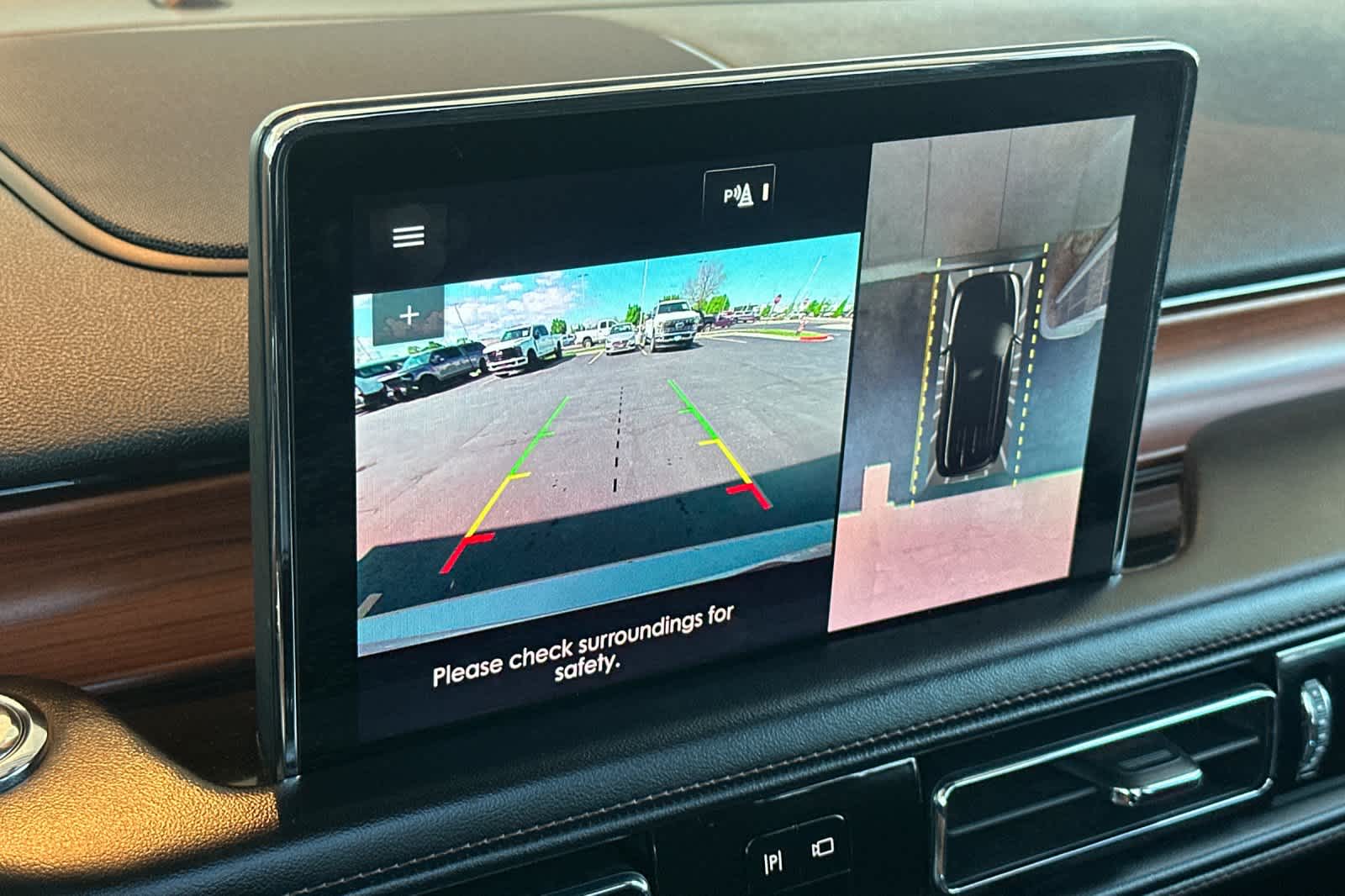 Thumbnail: 2021 Lincoln Aviator - 21
