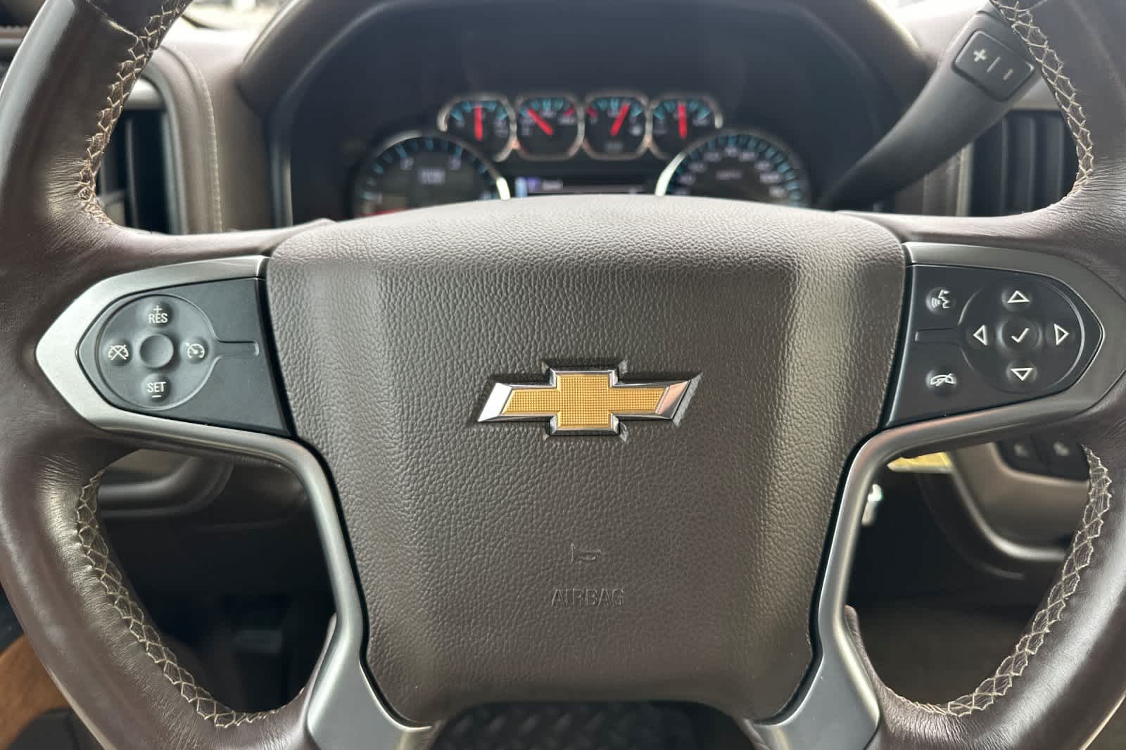 Thumbnail: 2015 Chevrolet Silverado 2500 - 22