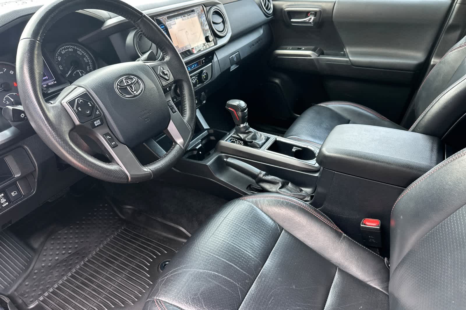 Thumbnail: 2019 Toyota Tacoma - 11