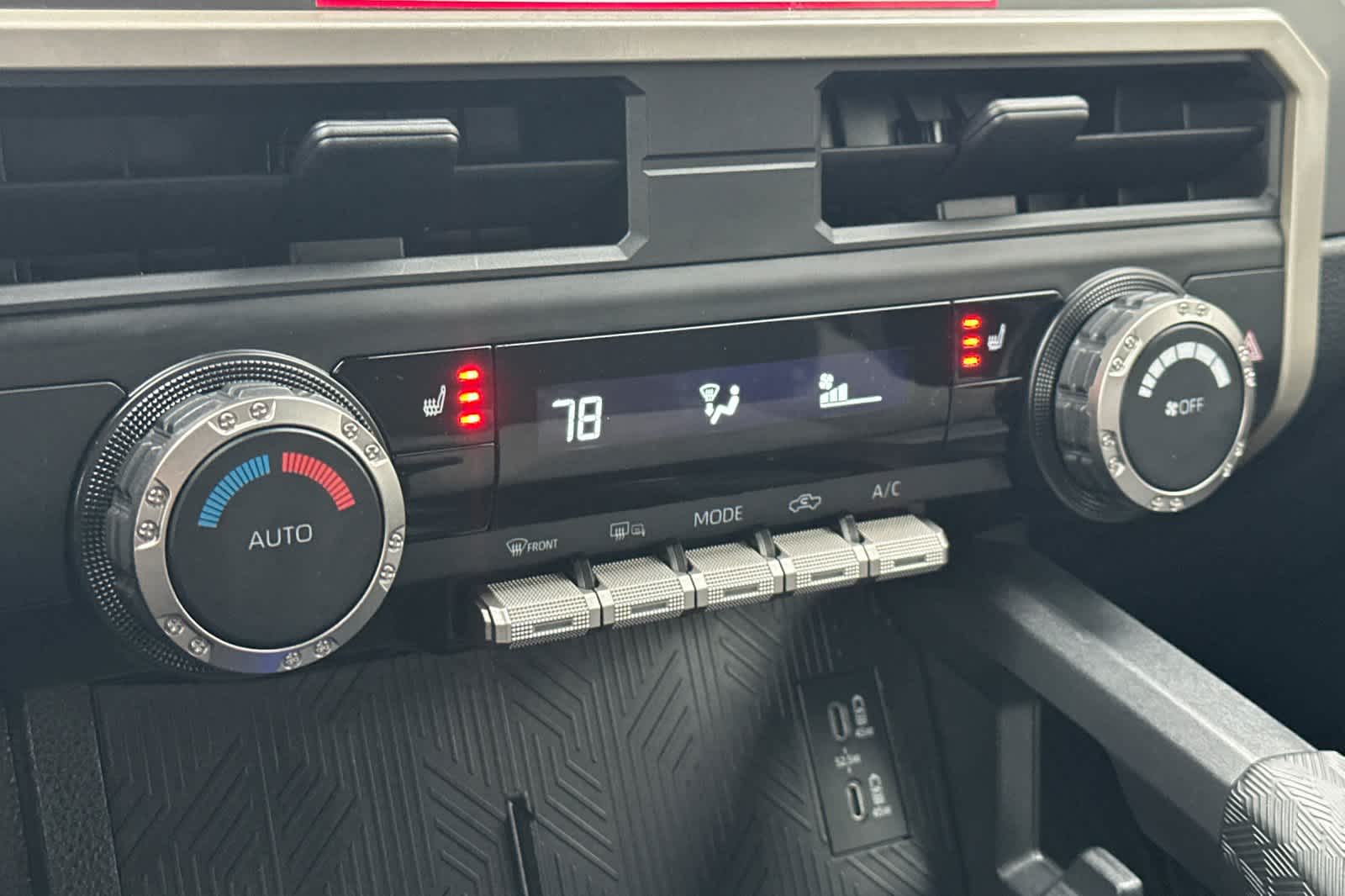 Thumbnail: 2024 Toyota Tacoma - 19