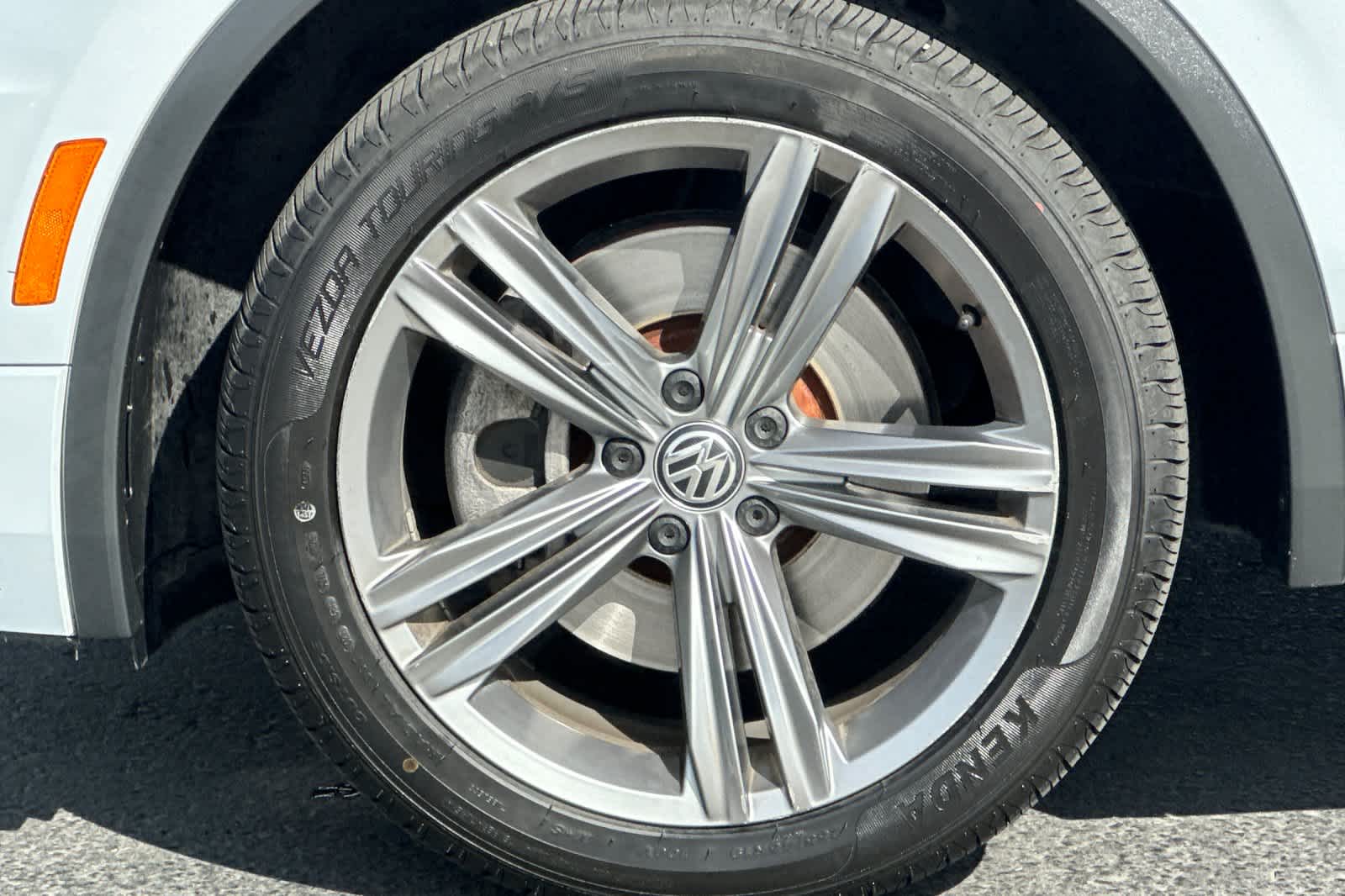 Thumbnail: 2018 Volkswagen Tiguan - 26