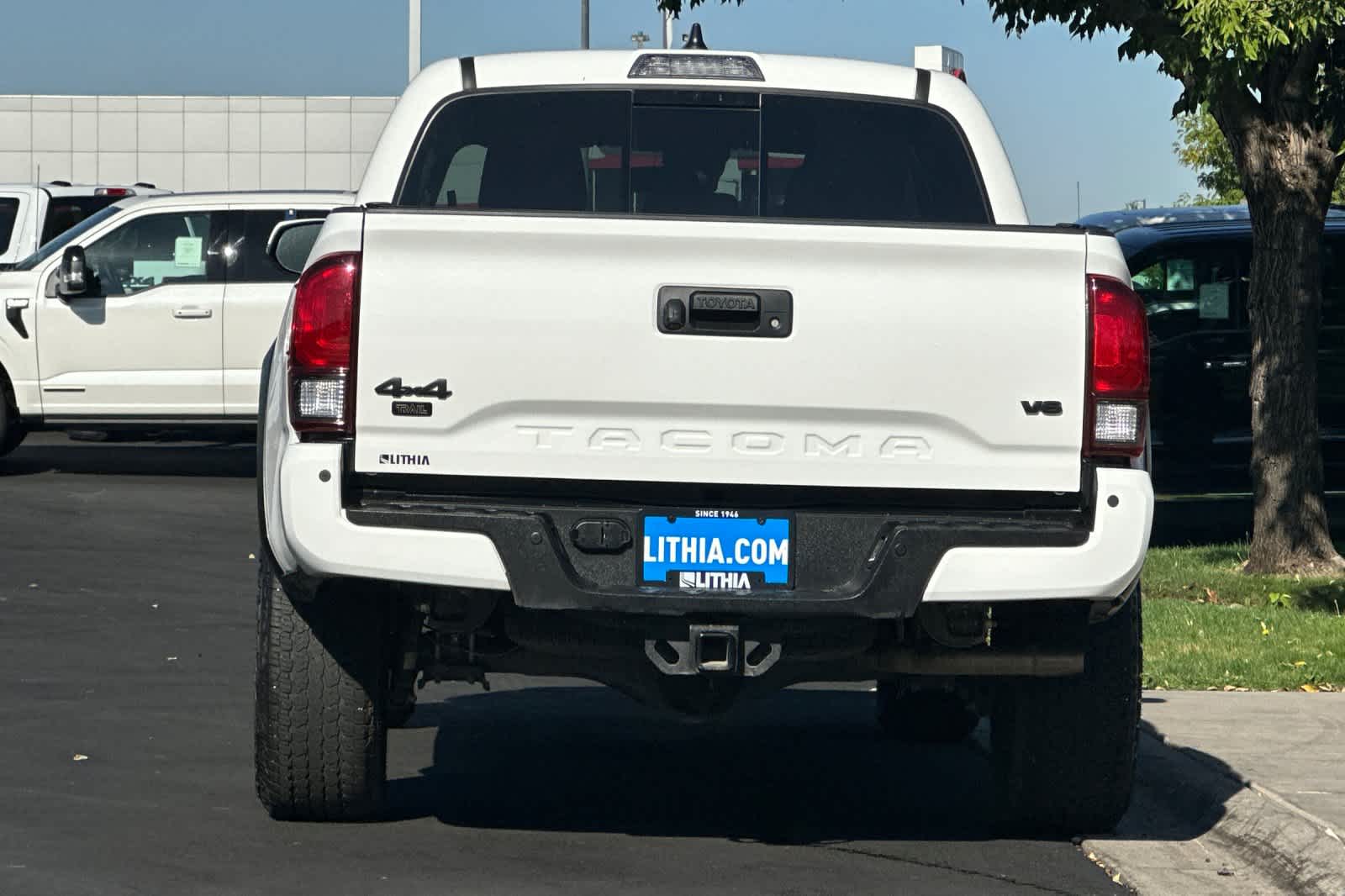 Thumbnail: 2023 Toyota Tacoma - 7