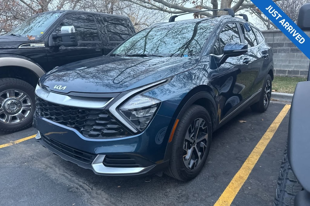 Used 2023 Kia Sportage Hybrid EX SUV