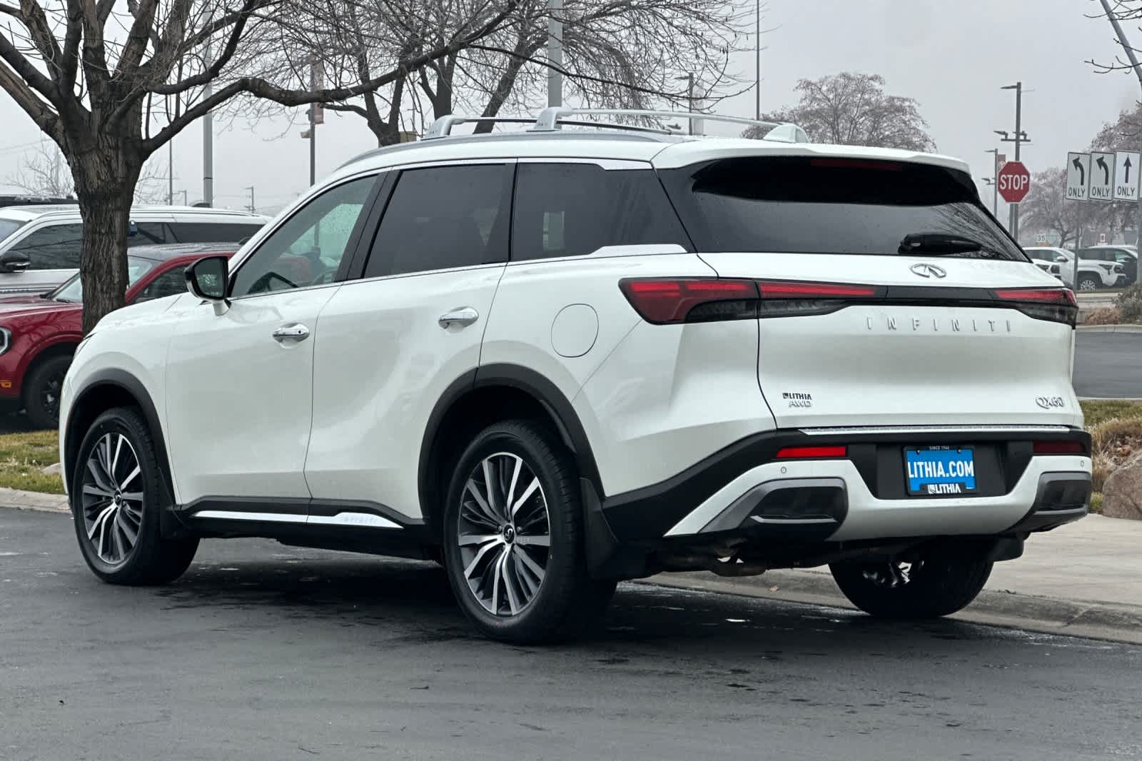 Thumbnail: 2025 INFINITI QX60 - 6