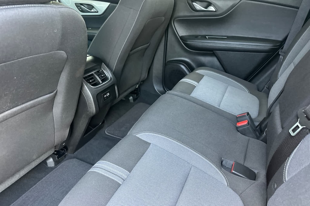 Used 2025 Chevrolet Blazer LT w/2LT SUV