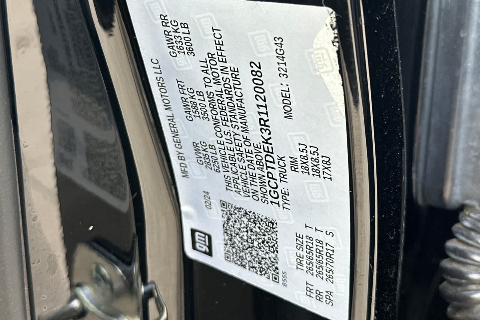 Thumbnail: 2024 Chevrolet Colorado - 28