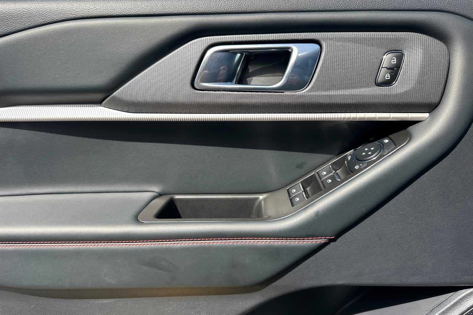 Thumbnail: 2025 Ford Explorer - 12