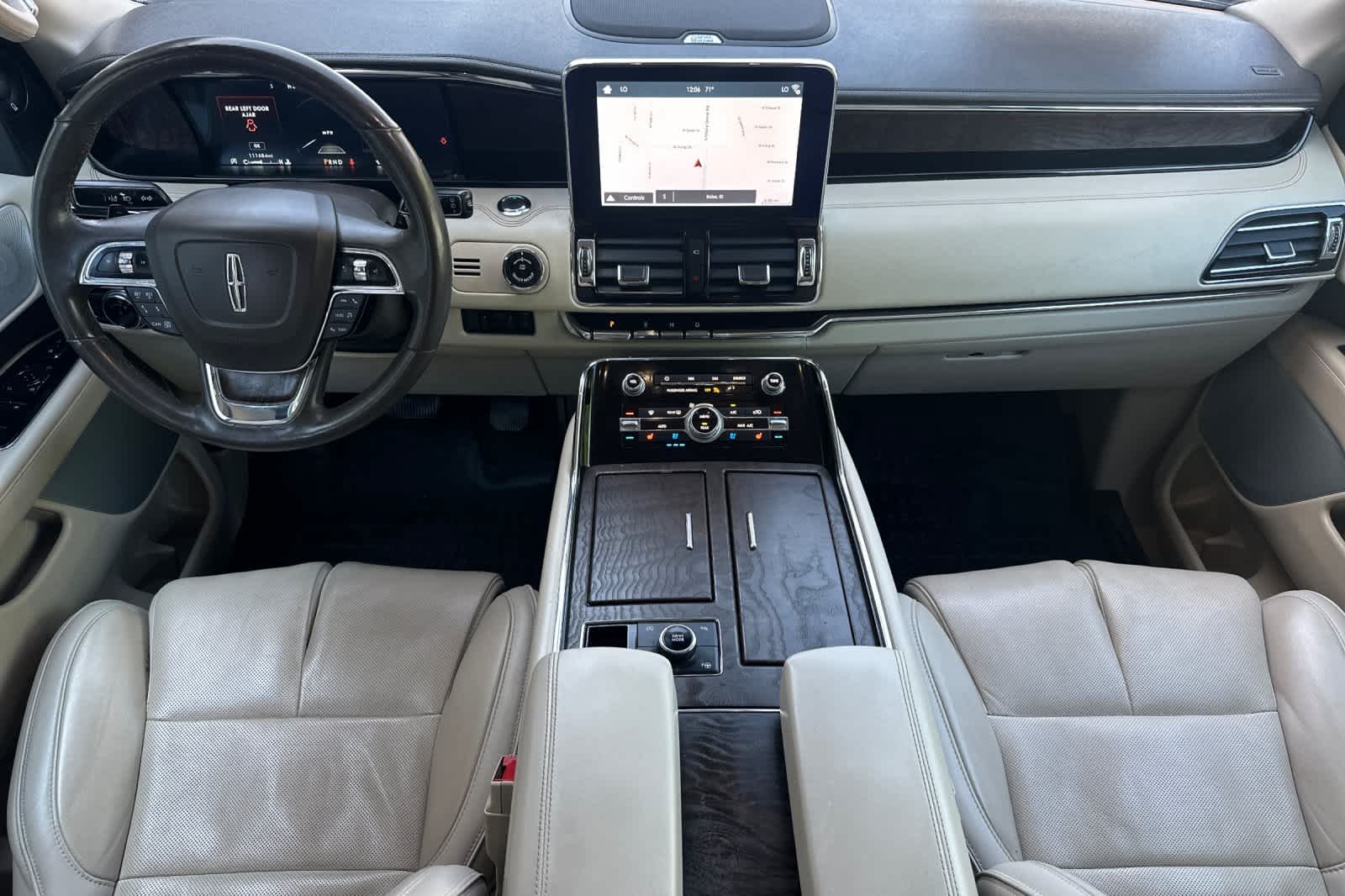 Thumbnail: 2019 Lincoln Navigator - 3