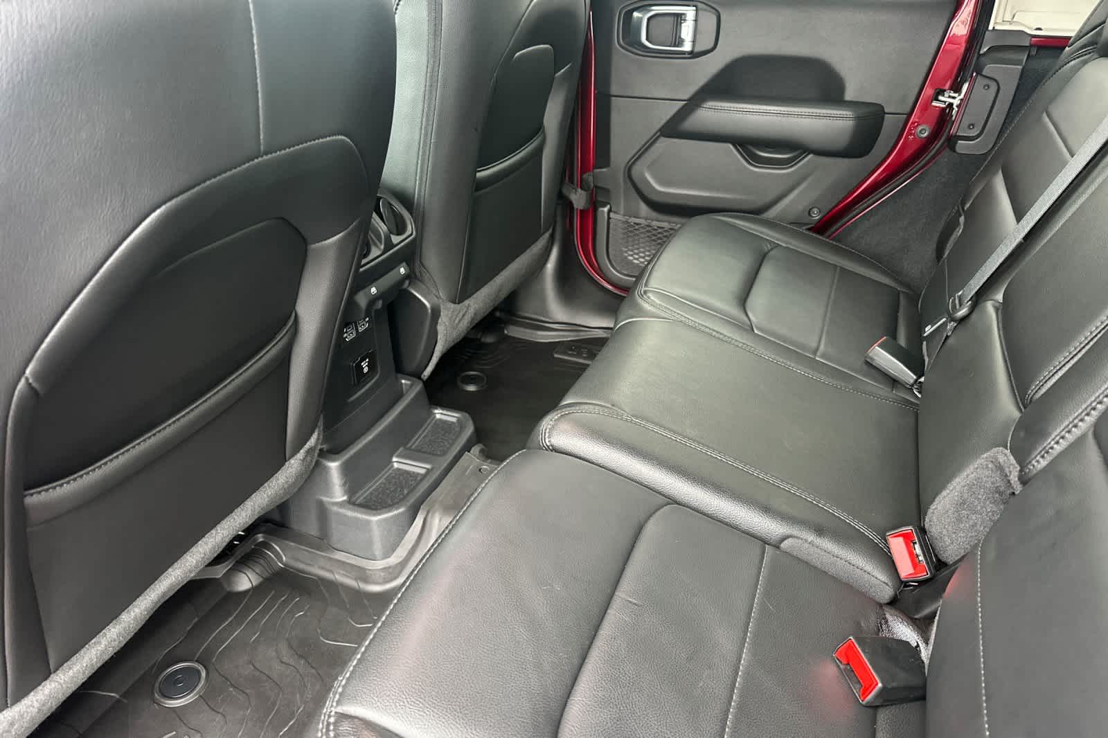 Thumbnail: 2022 Jeep Wrangler - 4