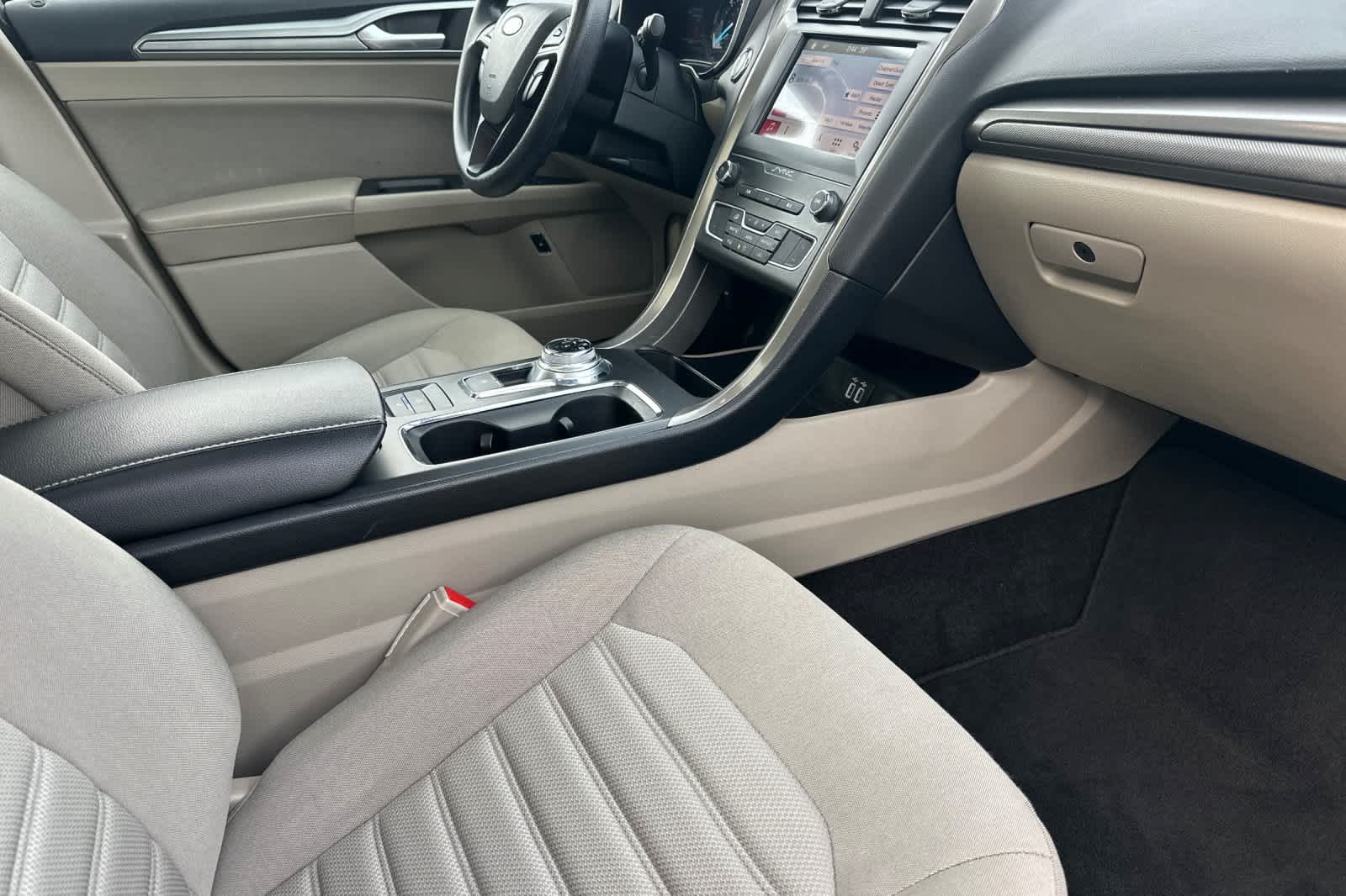 Thumbnail: 2019 Ford Fusion - 15