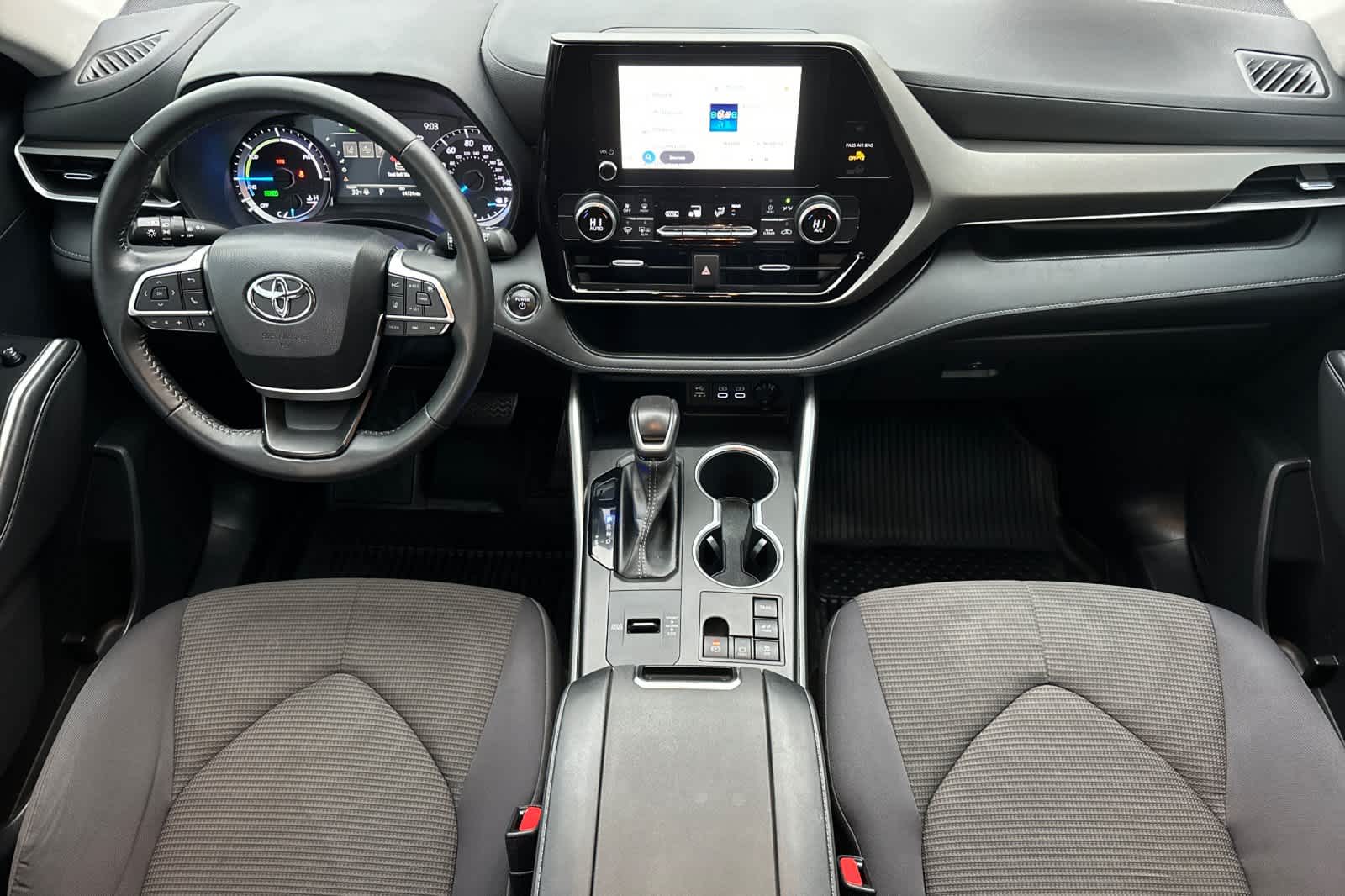 Thumbnail: 2023 Toyota Highlander - 3