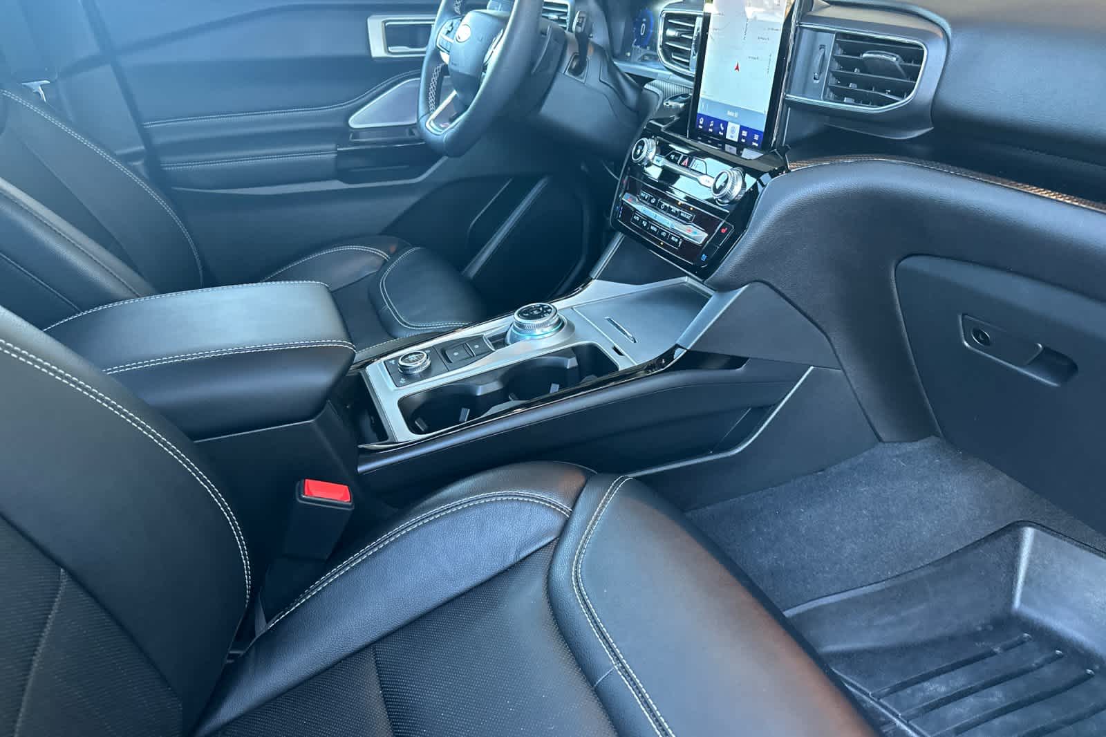 Thumbnail: 2023 Ford Explorer - 16