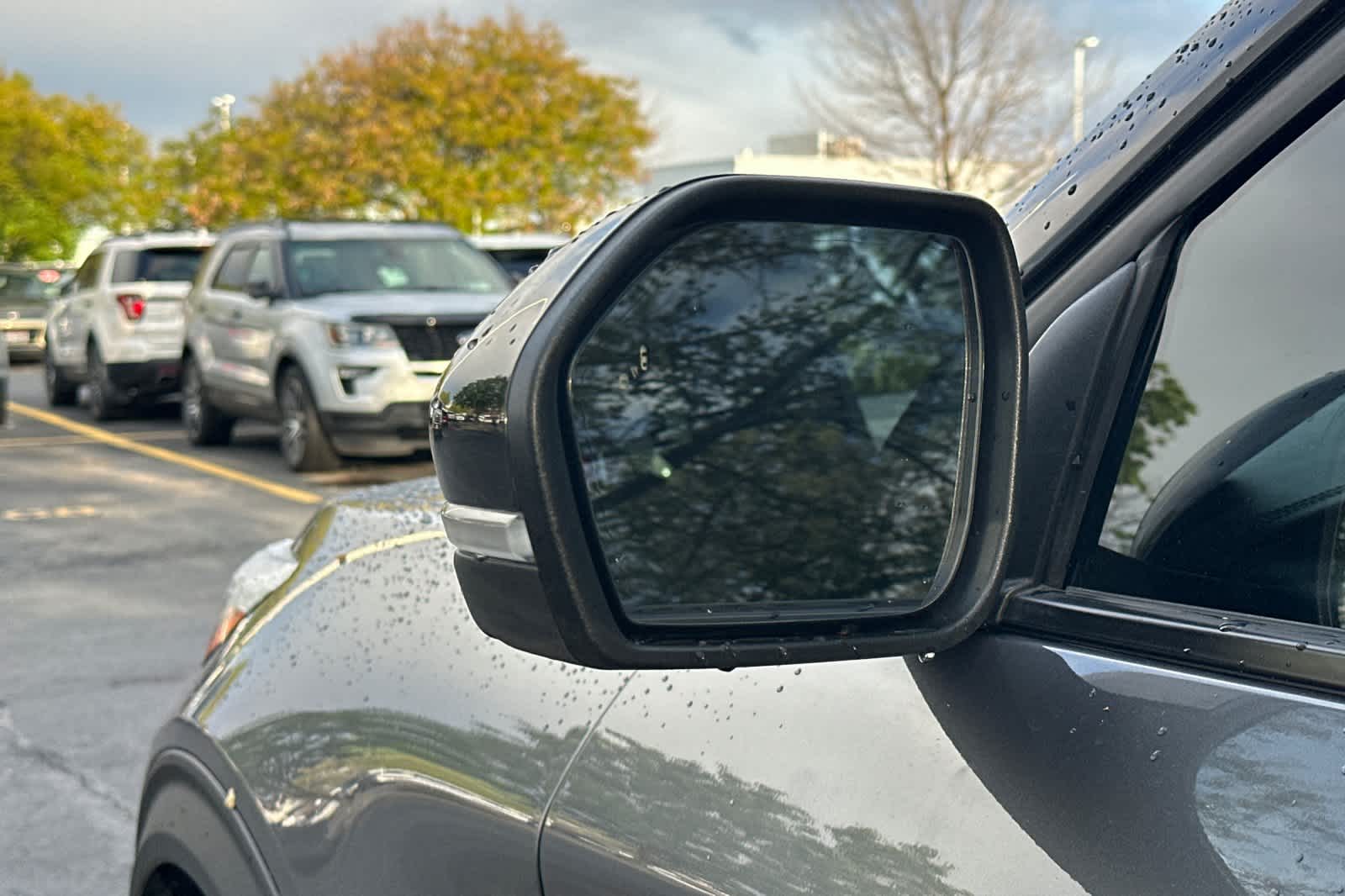 Thumbnail: 2022 Ford Explorer - 8