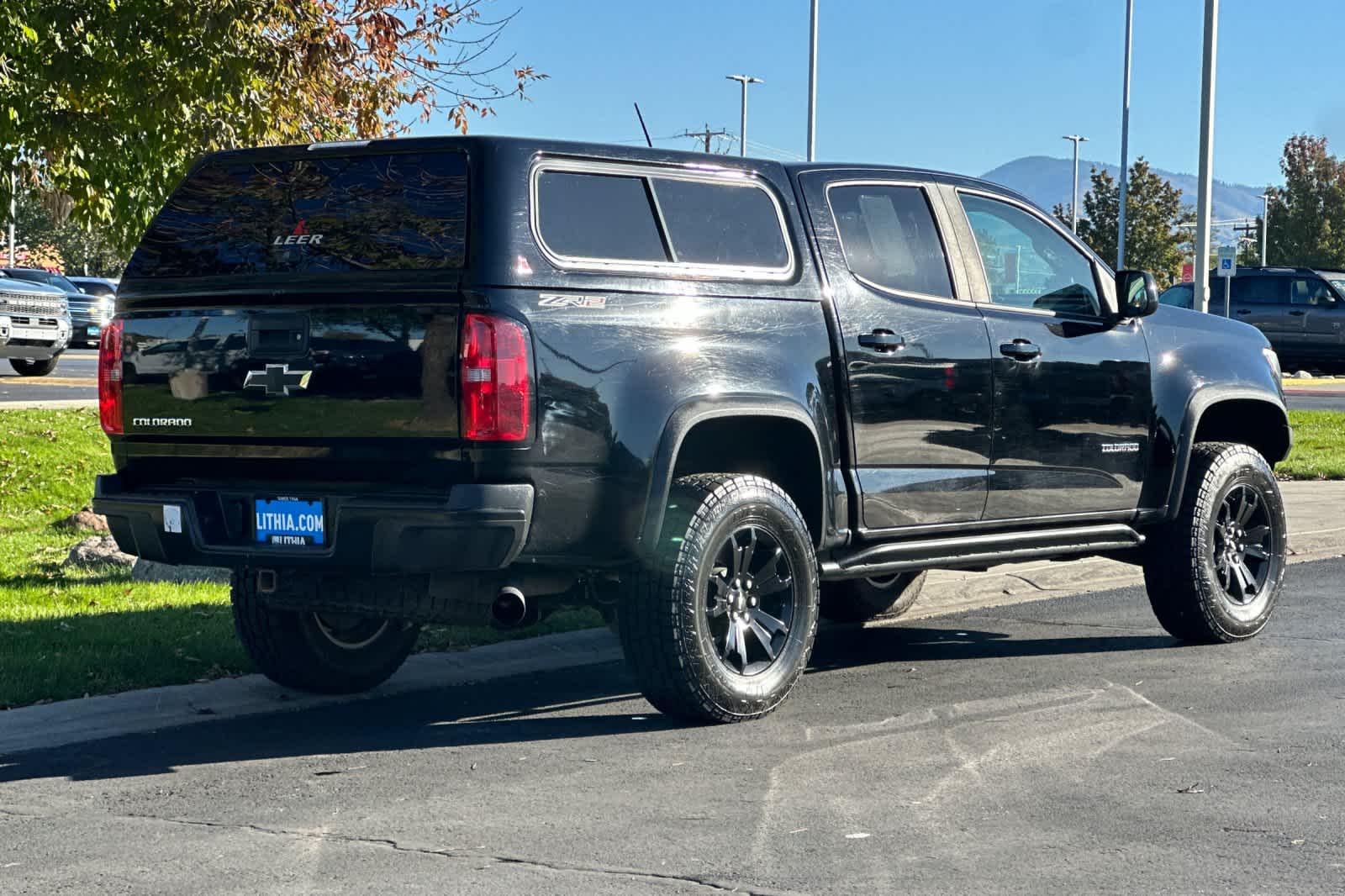 2018 Chevrolet Colorado ZR2 photo 2