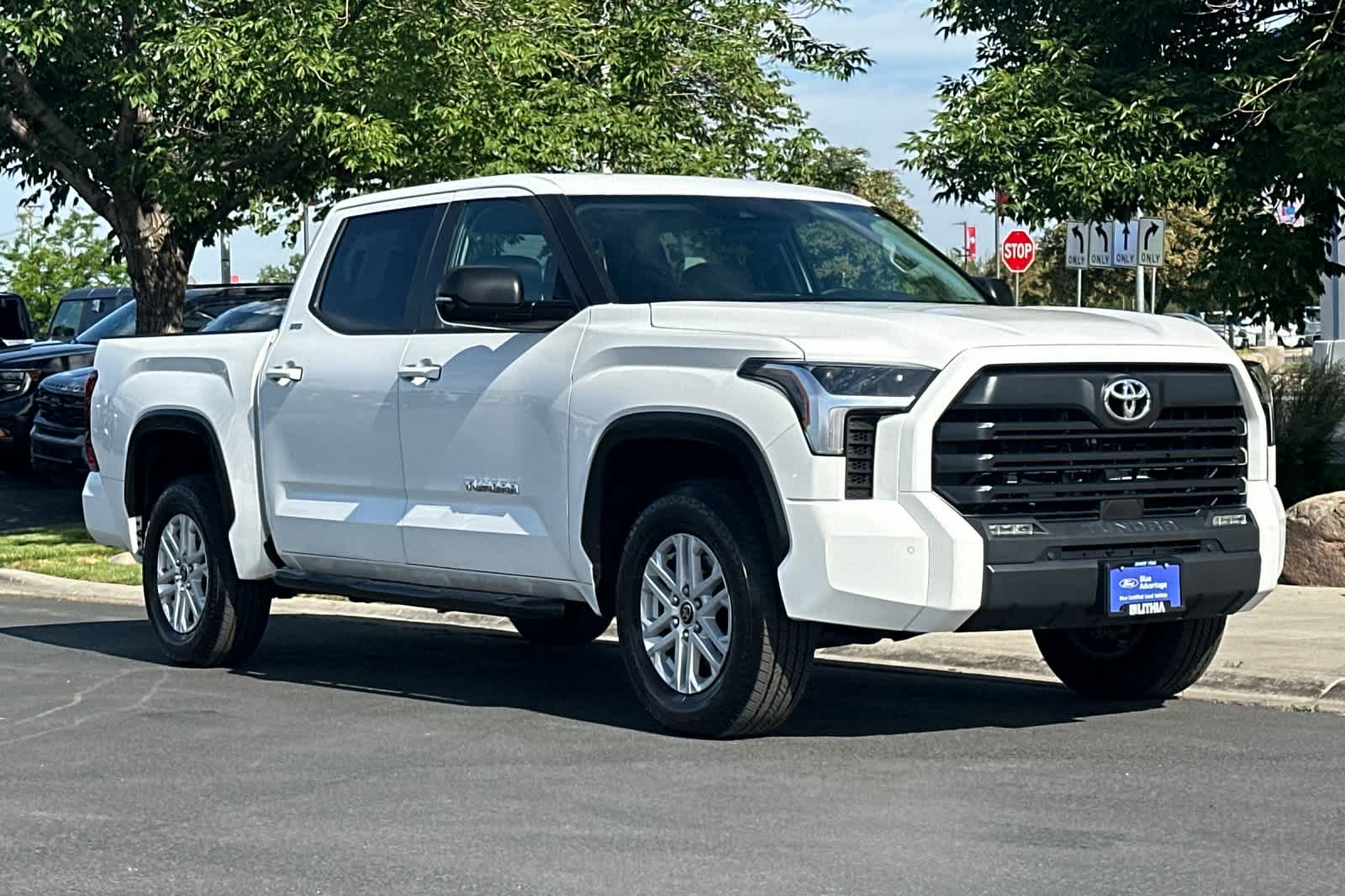 Thumbnail: 2024 Toyota Tundra - 9