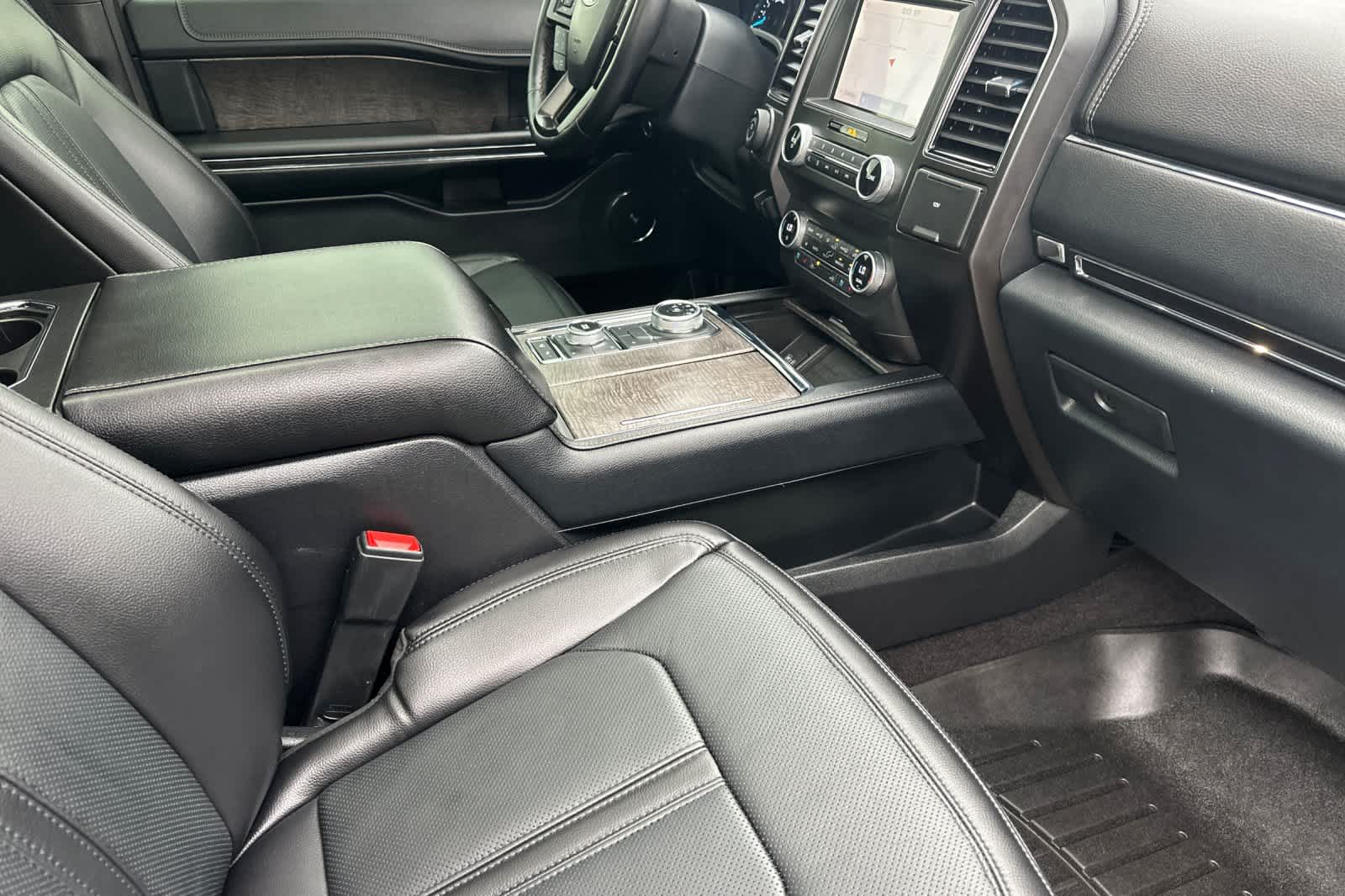 Thumbnail: 2021 Ford Expedition - 16