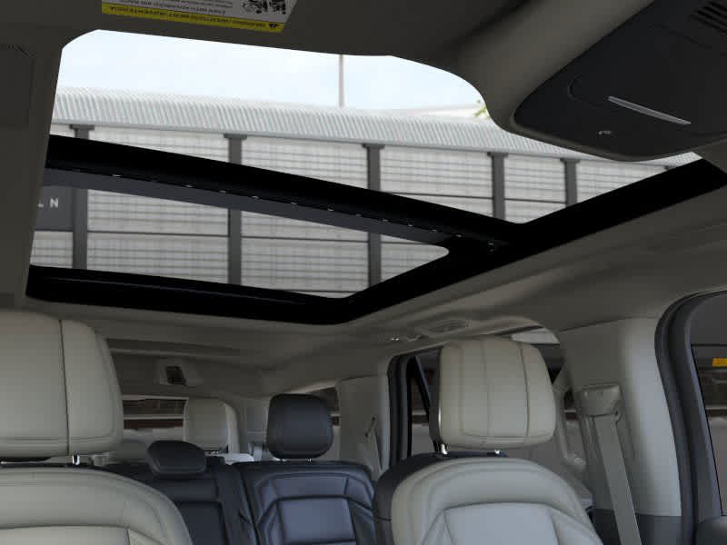 Thumbnail: 2025 Lincoln Navigator - 22