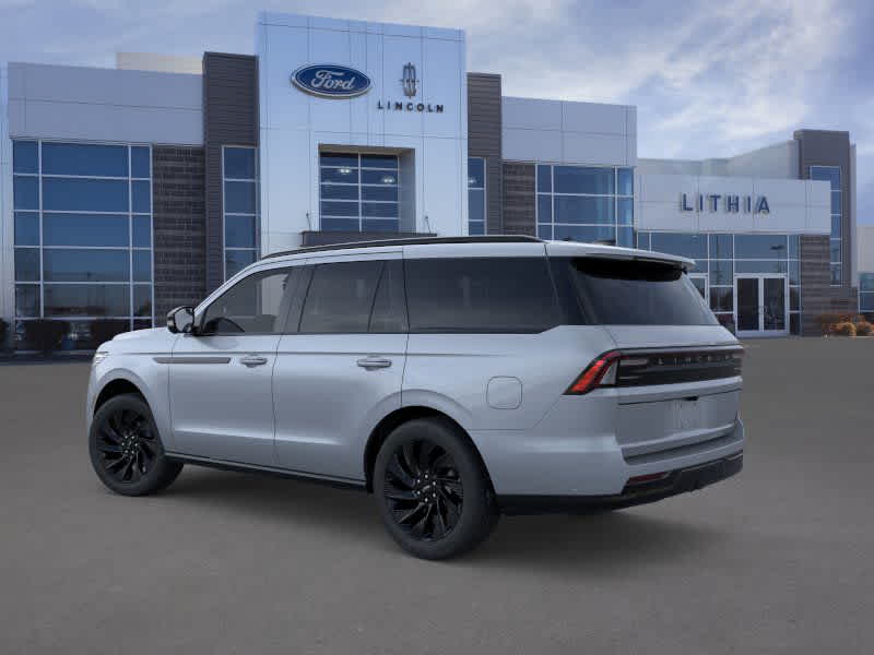 Thumbnail: 2025 Lincoln Navigator - 4