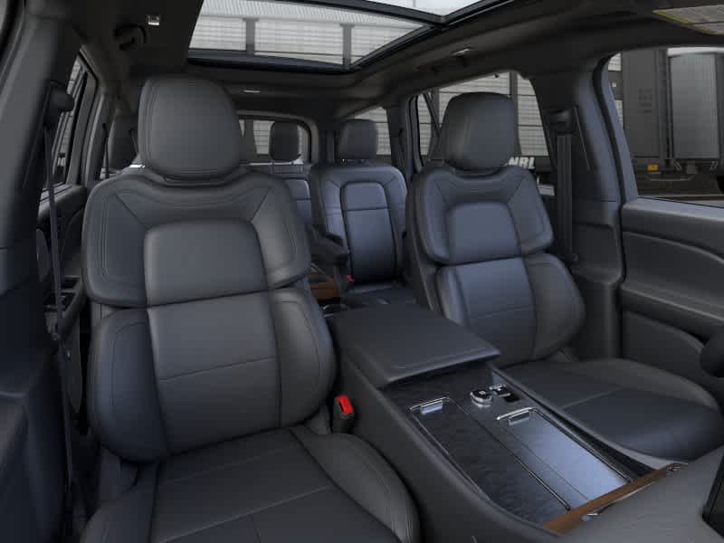 Thumbnail: 2026 Lincoln Aviator - 10