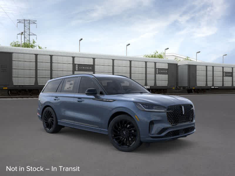 Thumbnail: 2026 Lincoln Aviator - 7