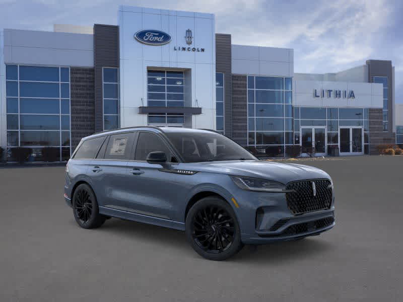 Thumbnail: 2026 Lincoln Aviator - 7
