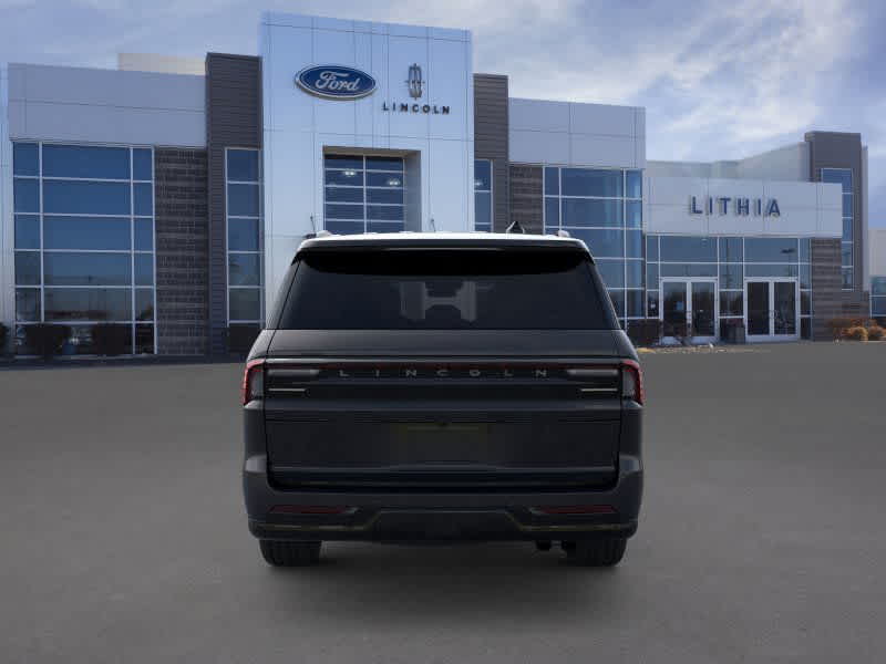 Thumbnail: 2025 Lincoln Navigator L - 5