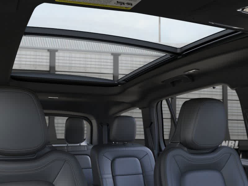 Thumbnail: 2025 Lincoln Aviator - 22