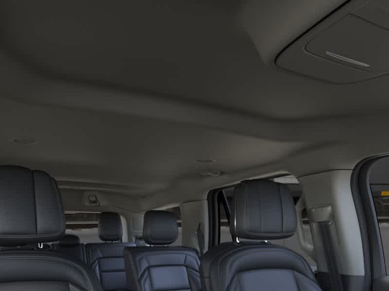 Thumbnail: 2026 Lincoln Navigator - 22