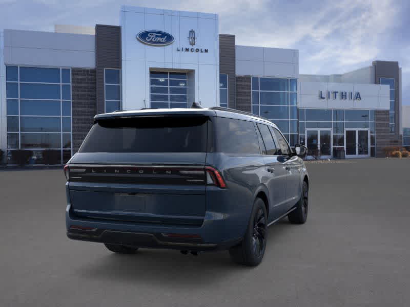 Thumbnail: 2026 Lincoln Navigator L - 8