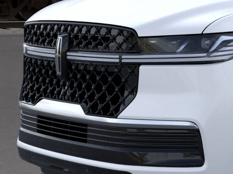 Thumbnail: 2026 Lincoln Navigator L - 17