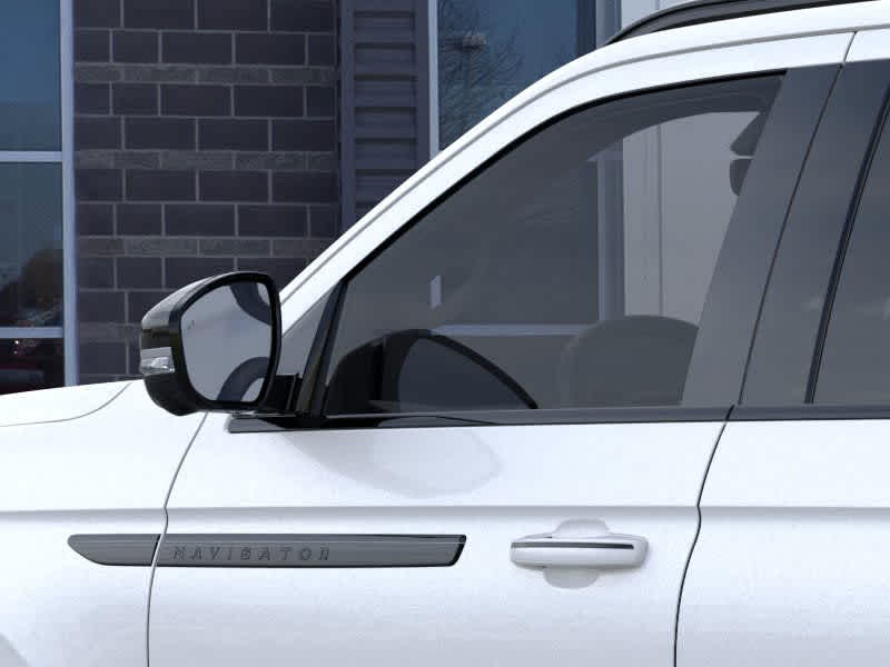 Thumbnail: 2026 Lincoln Navigator - 20