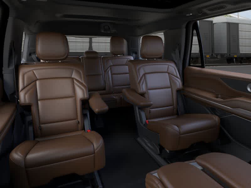 Thumbnail: 2025 Lincoln Navigator - 11