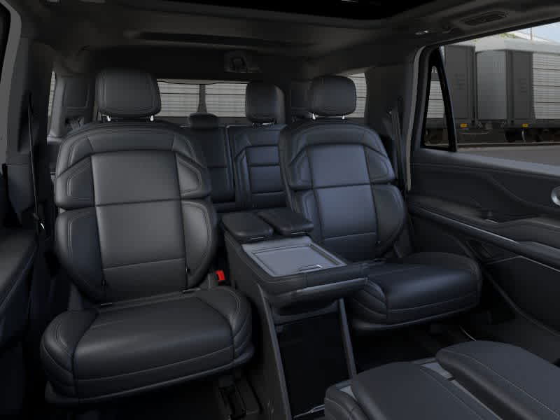 Thumbnail: 2025 Lincoln Navigator - 11