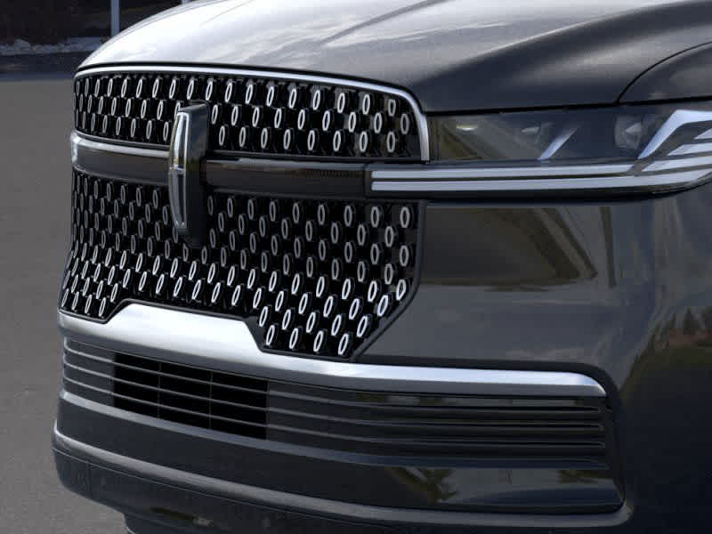 Thumbnail: 2025 Lincoln Navigator - 17