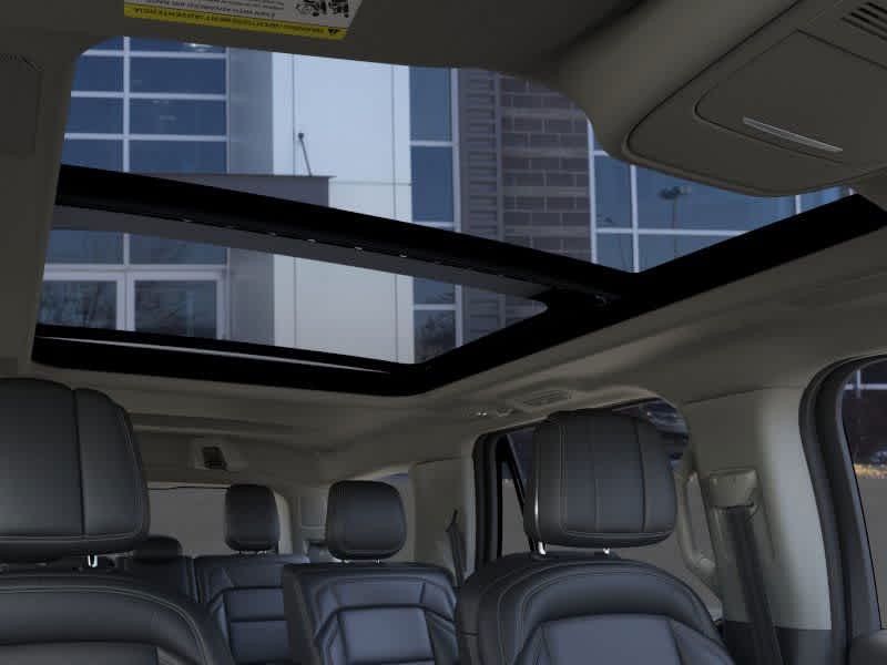 Thumbnail: 2025 Lincoln Navigator - 22