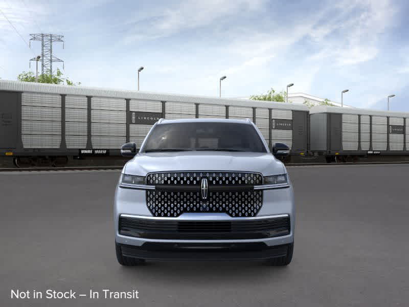 Thumbnail: 2025 Lincoln Navigator L - 6