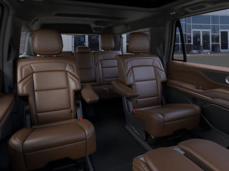 Thumbnail: 2025 Lincoln Navigator L - 11