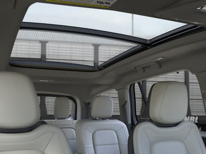 Thumbnail: 2025 Lincoln Aviator - 22