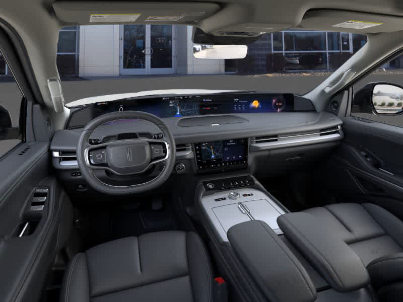Thumbnail: 2025 Lincoln Navigator L - 9