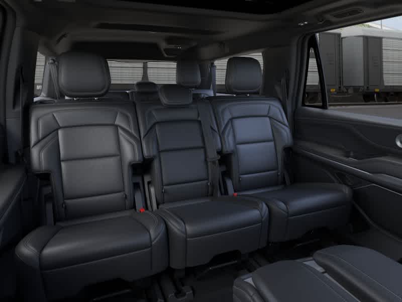 Thumbnail: 2026 Lincoln Navigator L - 11