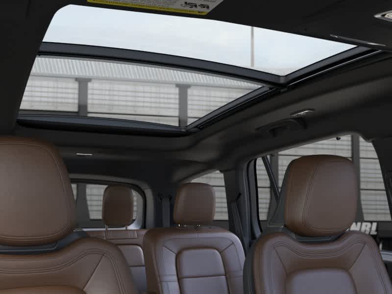 Thumbnail: 2026 Lincoln Aviator - 22