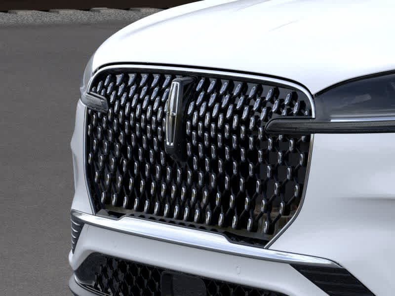 Thumbnail: 2025 Lincoln Aviator - 17